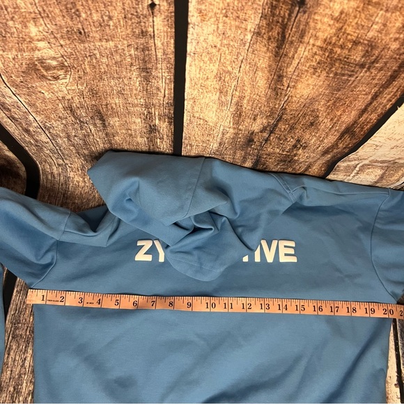 ZYIA cropped hoodie - Picture 6 of 10